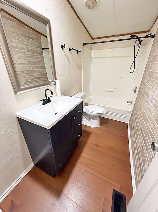 Building Photo - Beautiful 4 Bedroom 2 Bath manufactured home in Rhome Texas on 2 acres.