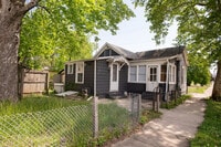 Building Photo - 311 Hart St
