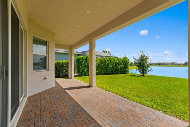 Building Photo - 16110 Whippoorwill Cir