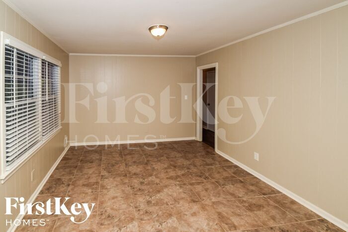 Building Photo - 1416 Brewster Cir