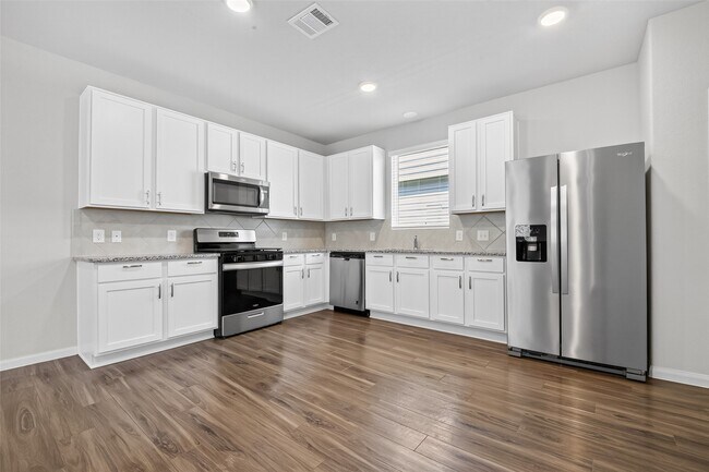 Building Photo - 13758 Goldeye Dr
