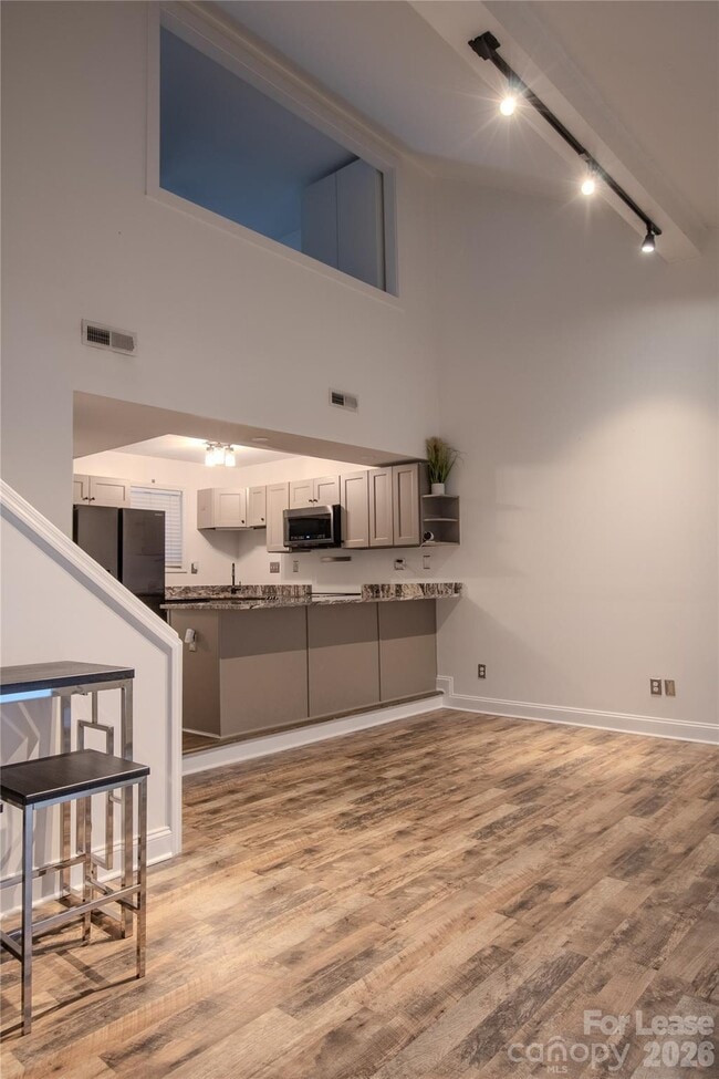 Building Photo - 100 Willow Run Dr