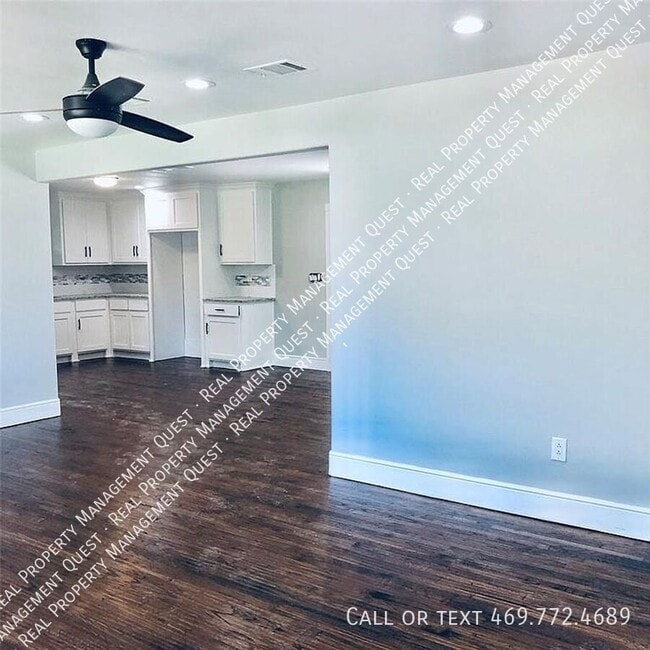 Building Photo - 4310 Vandervort Dr