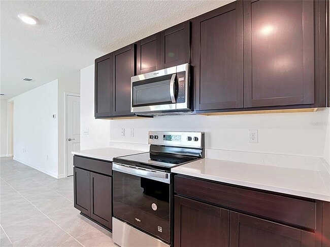 Building Photo - 31115 Silver Stage Dr