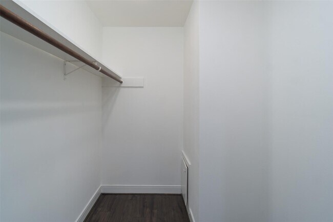 Building Photo - 8326 Hazen St