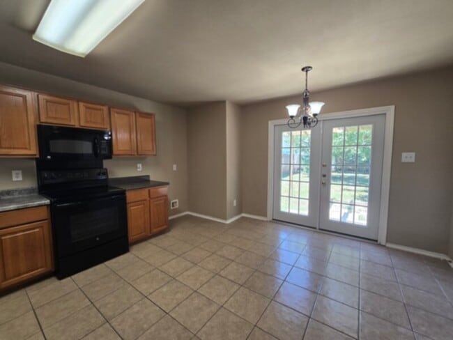 Building Photo - 10822 Arabian Gate