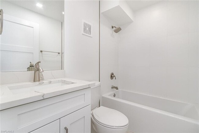 Building Photo - 25870 Hickory Blvd