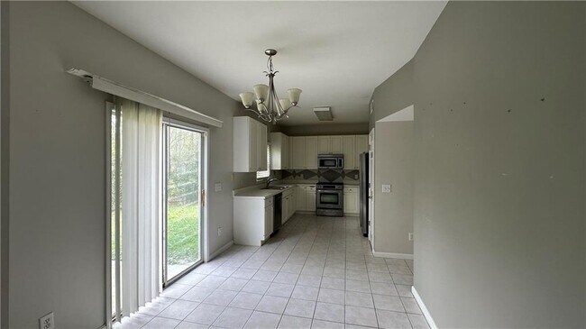 Building Photo - 205 Foe Creek Ct