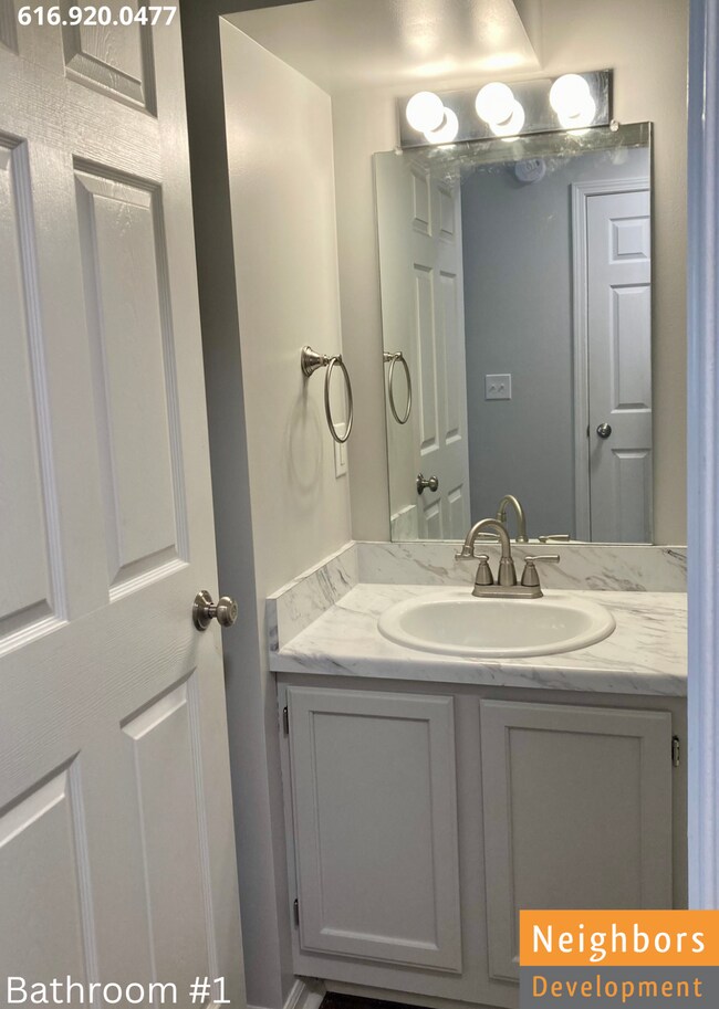Building Photo - 5425 Rivertown Cir SW