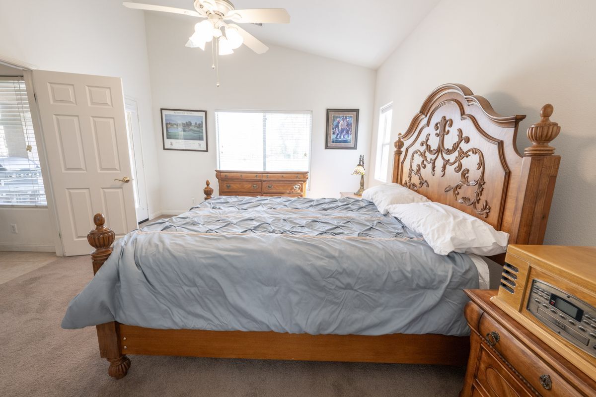 Building Photo - 45138 Banff Springs St