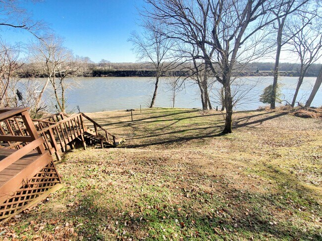 Building Photo - Two Bedroom with River Views!