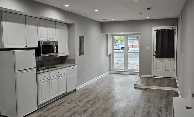 Building Photo - 111 Rhode Island Ave NW