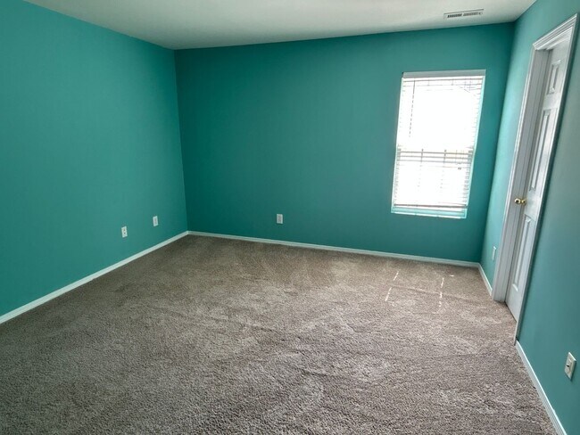 Building Photo - Spacious 3 Bed | 2.5 Bath House in Raleigh
