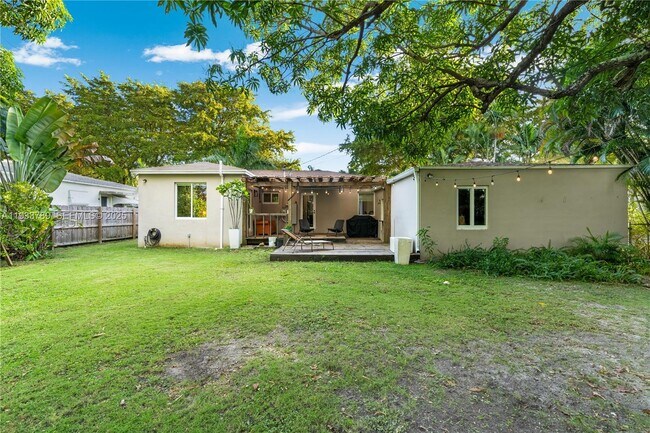 Building Photo - 125 NW 88th St