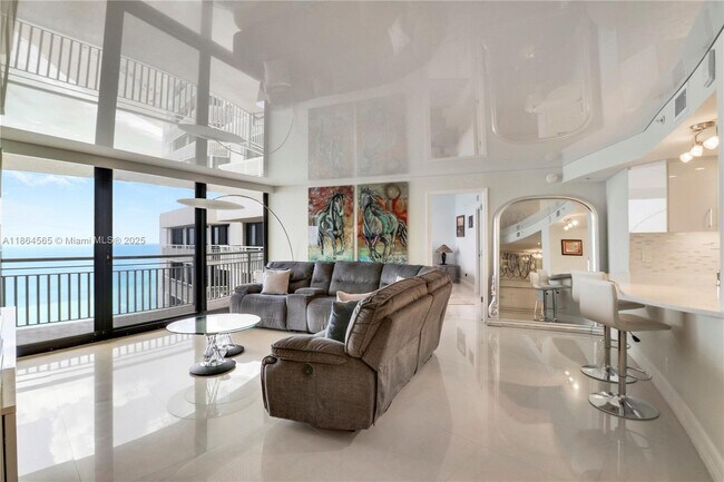 Building Photo - 3000 N Ocean Dr