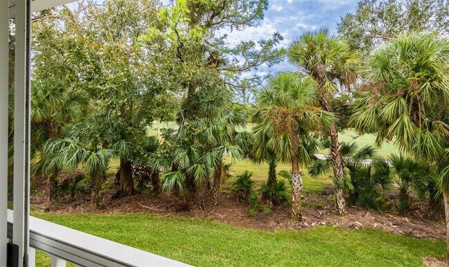 Building Photo - 815 Montrose Dr