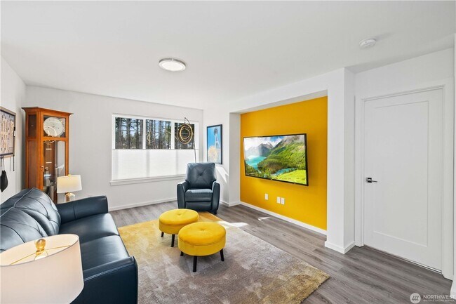 Building Photo - Stunning Modern Home in Black Diamond