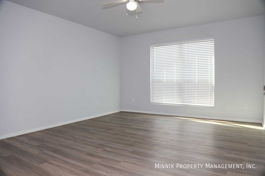 Building Photo - 1649 Wrigley Dr