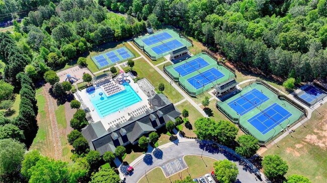 Building Photo - 1811 Traditions Way