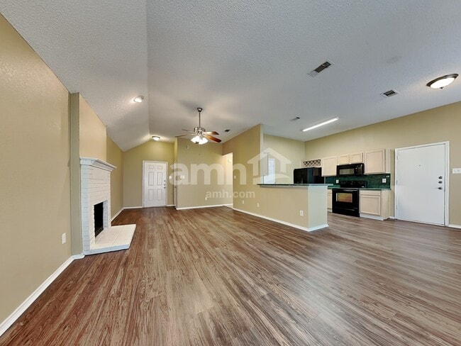 Building Photo - 201 Parkway Ct