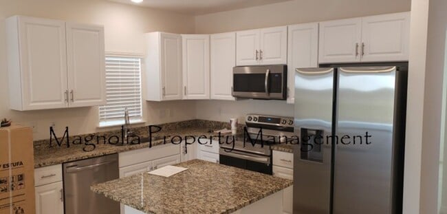 Building Photo - Dundee Station/Winter Haven_3 Bedroom 2 Ba...