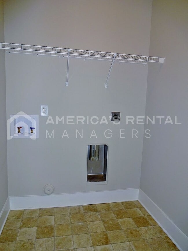 Building Photo - Home for Rent in McCalla! AVAILABLE NOW!! ...