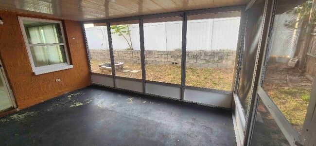 Building Photo - 5653 Andrea Dr