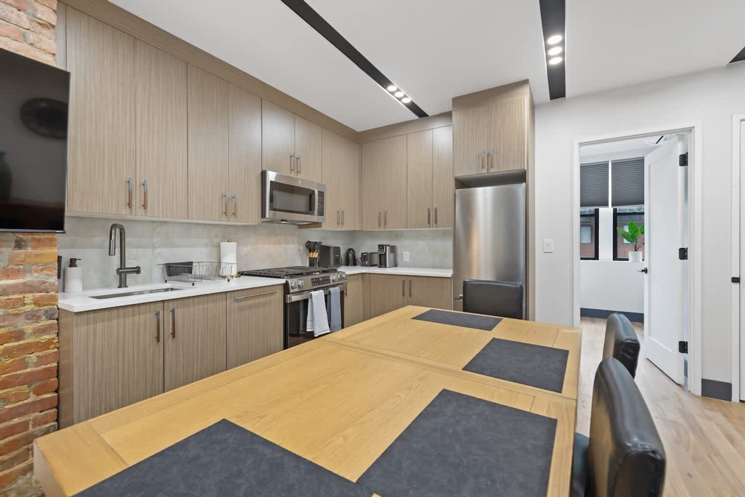 Building Photo - 115 Franklin St