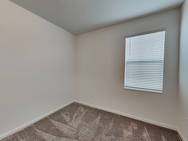 Building Photo - 3132 Country Side Dr