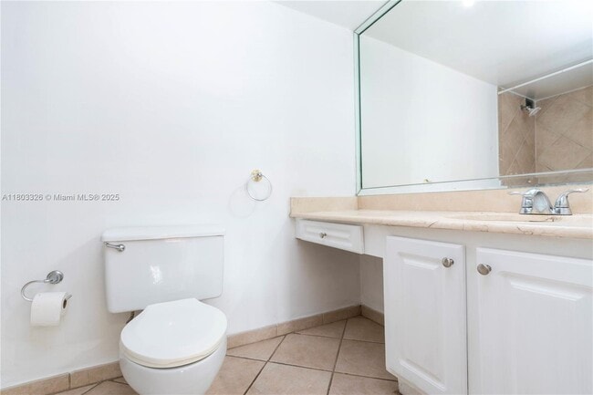 Building Photo - 6770 Indian Creek Dr