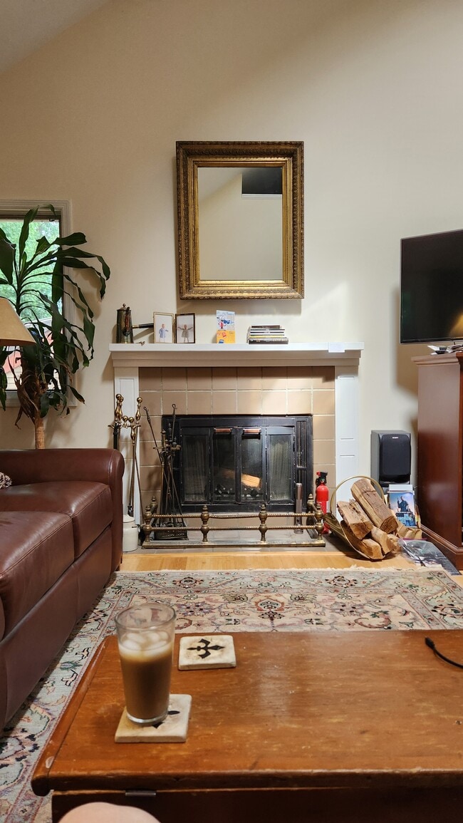 Building Photo - Eagle Bay Condominium