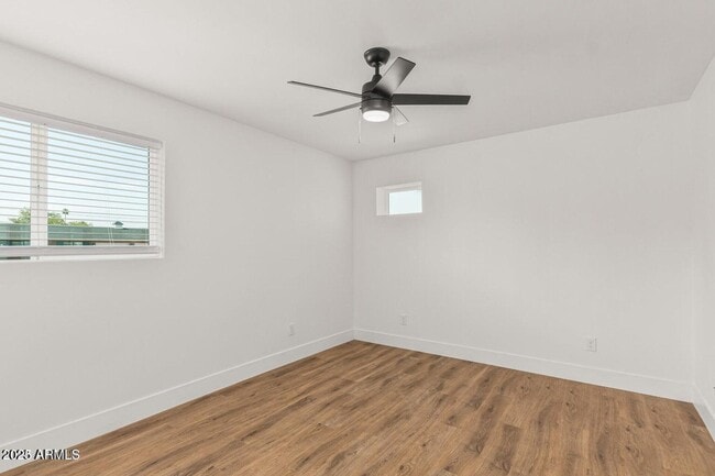 Building Photo - 3016 E Turney Ave