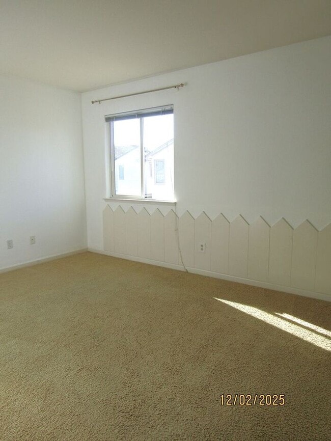 Building Photo - Beautiful 4 Bed 3 Bath Single Family Home in Santa Rosa- $3,250 per month!