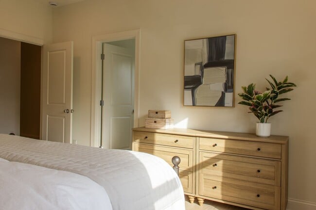 Building Photo - 5399 Toano Rd