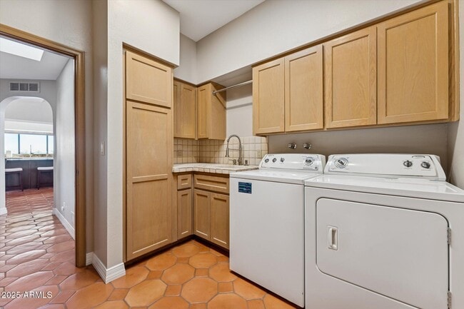 Building Photo - 36849 N Stardust Ln