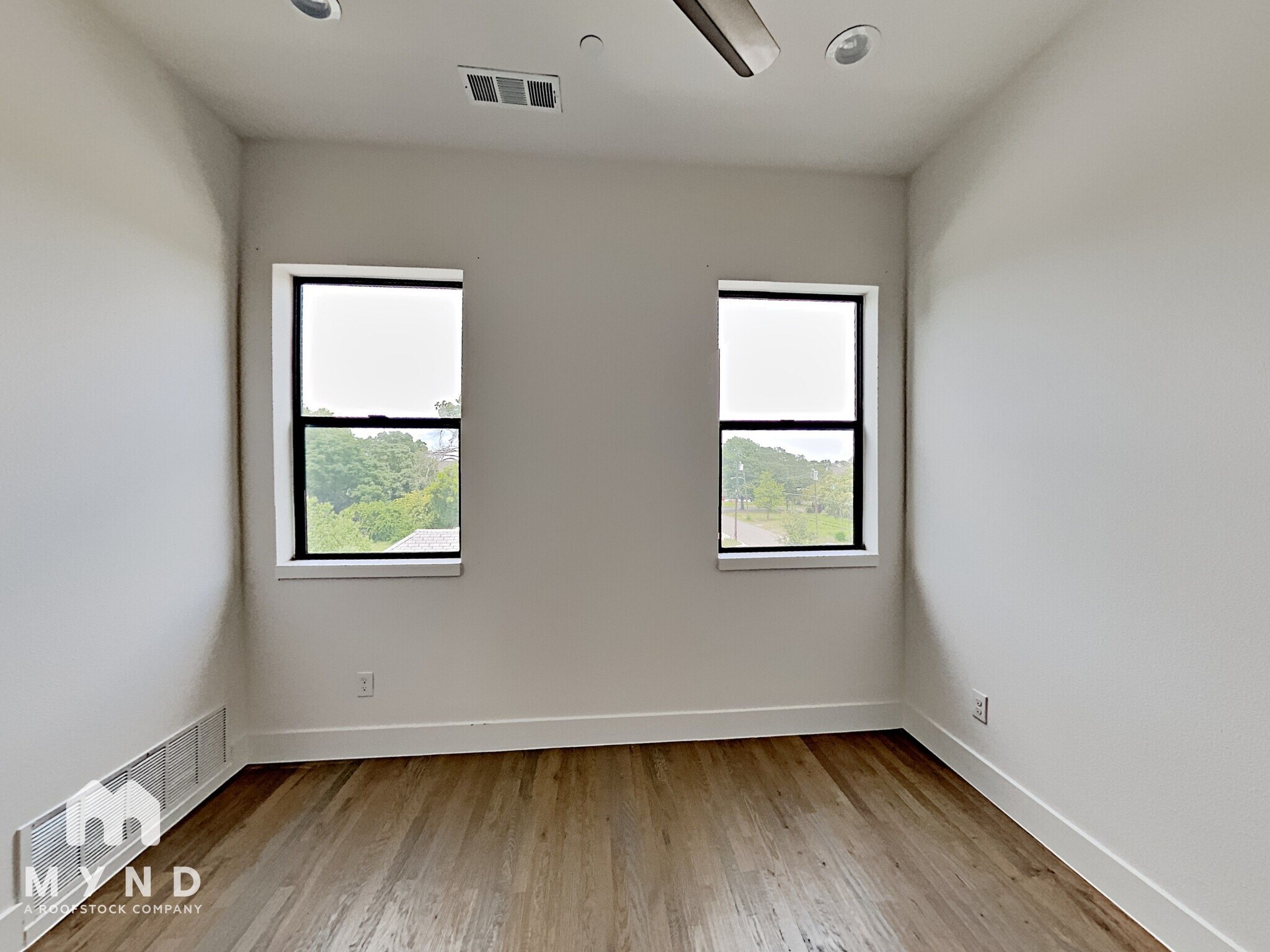 Building Photo - 4515 Cabell Dr