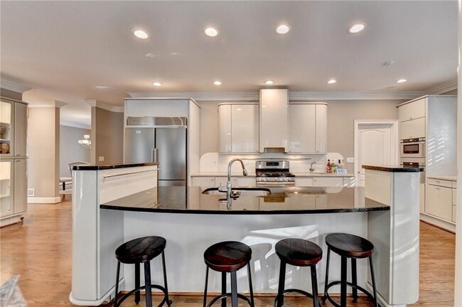 Building Photo - 3871 River Mansion Dr NW