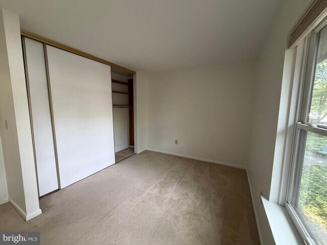Building Photo - 1016 Timber Creek Dr