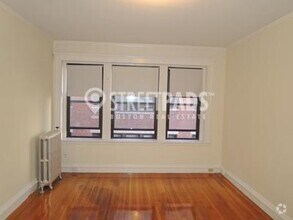 Building Photo - bedroom in Malden MA 02148