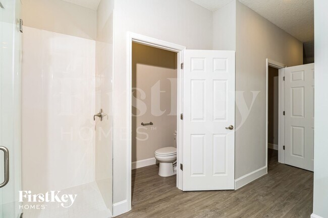 Building Photo - 121 Dailey St SE