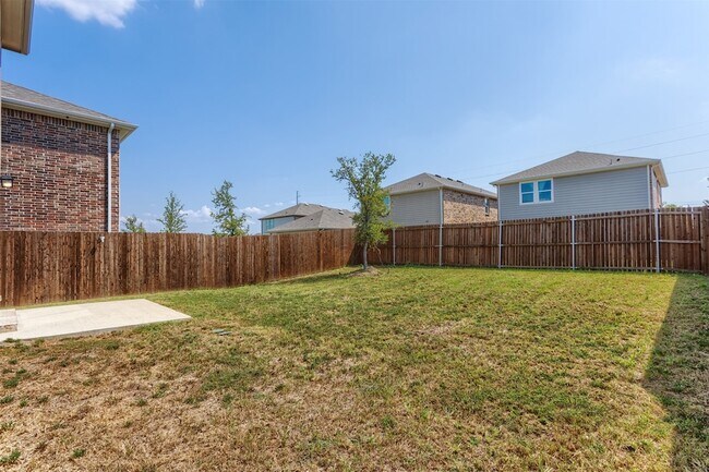 Building Photo - 415 Madison Way