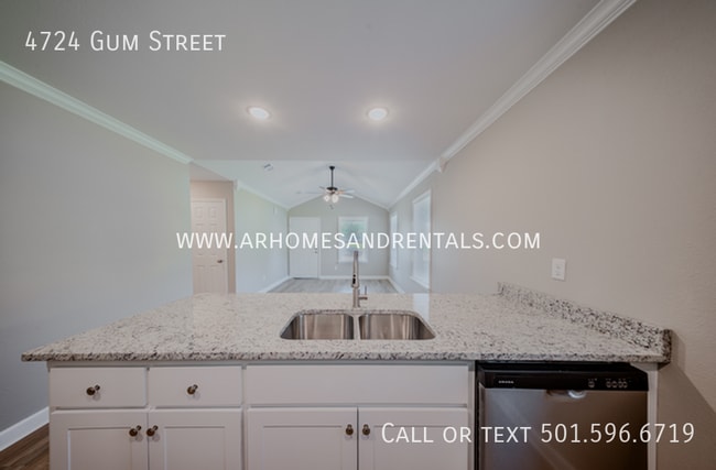 Building Photo - 4724 Gum St