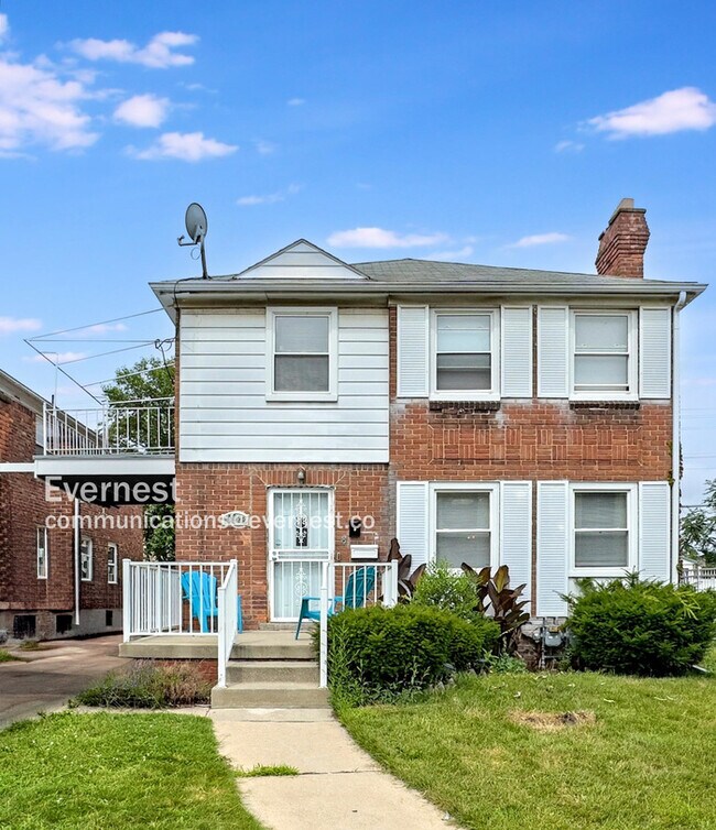 Primary Photo - 17329 Kentucky St