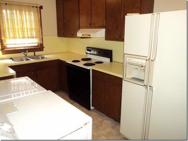 Building Photo - 2232 Nash Pl N
