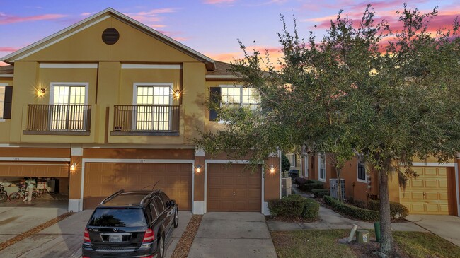 Building Photo - Charming 2-Bedroom Townhome in Highly Desi...