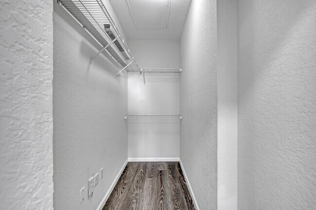 Building Photo - 11026 Legacy Dr