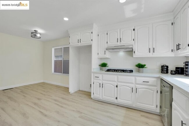 Building Photo - 2490 Ponte Mira Way