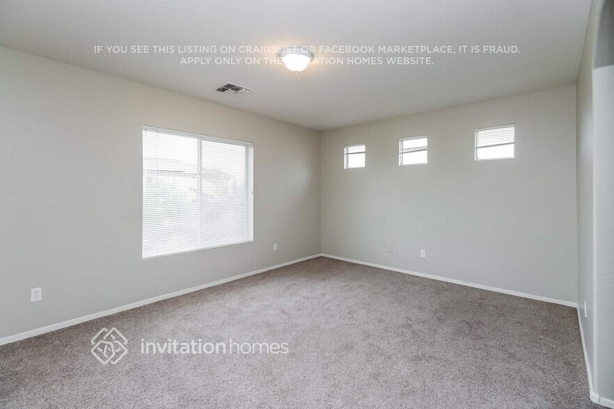 Building Photo - 22388 W La Vista Cir