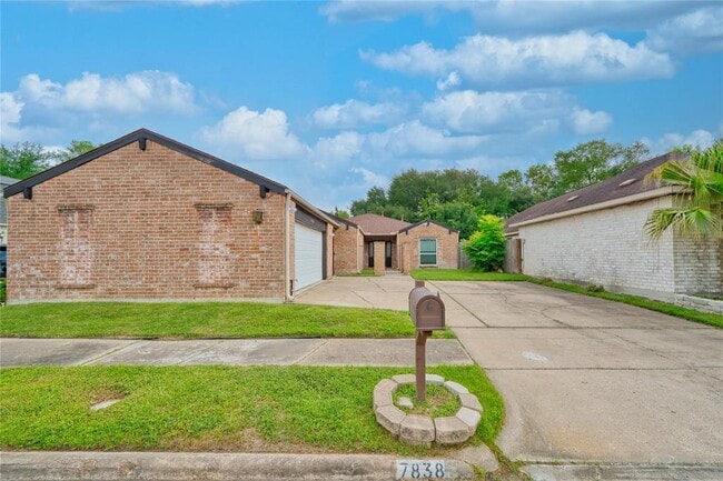 Building Photo - 7838 Vickijohn Dr