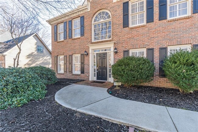 Building Photo - 3147 Crestmont Way NW